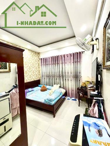Bán nhà gần Lê Văn Sỹ, P2, Tân Bình, gần hẻm xe hơi, 3 Tầng, 62m2, ngang 4.2m, chỉ 7.45 Tỷ - 2