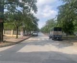 Chính chủ bán giá cho nhà đầu tư 76m đất phân lô Cự Khối, gần chợ và công viên, gần hồ