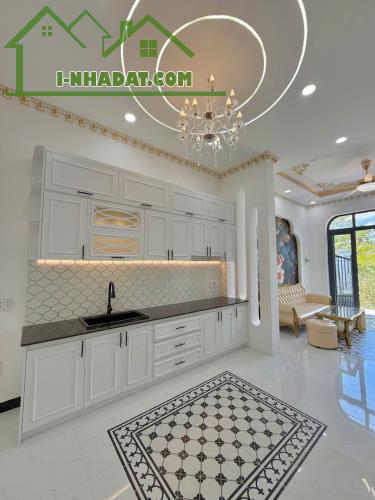 Nhà Mới Cực Đẹp 4x15m 1 Lầu 3PN 3WC Đoàn Thị Nghiệp P5 Mỹ Tho - 2
