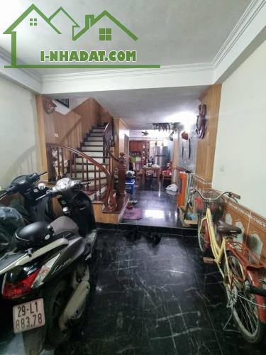 N.ha 5T Phú Đô, vài bước ra  ô tô tránh - ngõ thoáng đẹp - 41m2 - 8ty