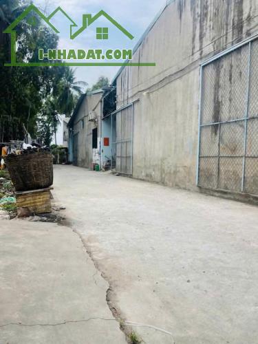 Cần bán nhà tại Tân Đông Thạnh 105m2 sổ hồng riêng chỉ với 840 triệu