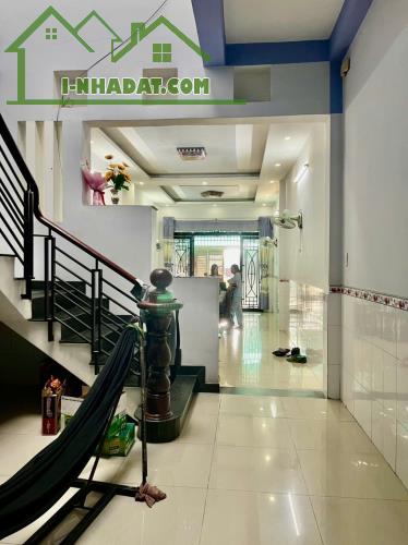 Gấp bán nhà Mặt tiền Tân Xuân 3, khu vIp thông Tô ký và Trung Mỹ chỉ 5.9 tỷ TL.