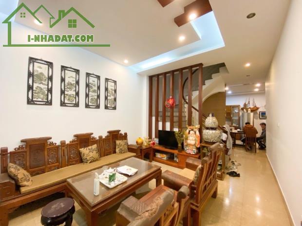 TRUNG TÂM QUẬN ĐỐNG ĐA- PHỐ YÊN LÃNG GẦN TRƯỜNG HỌC- GẦN BV
