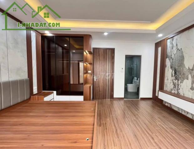 Ph.ố #Hồng_Mai - #Bạch_Mai - thang máy - mới - vài bước ra chợ - trường - 45m2 - nh.ỉnh 8 - 2