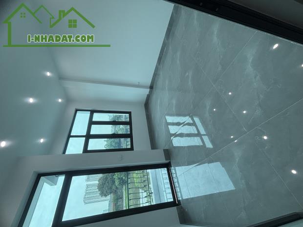 Bán nhà 3 tầng thơm mùi sơn phường ĐÔNG SƠN giá chỉ 3tỷ4x - 2