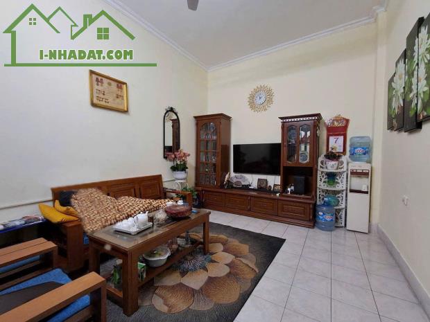 BÁN NHÀ MẶT NGÕ ÔTÔ-GẦN PHỐ-KINH DOANH-CHO THUÊ-53M 4T 13xTỶ-CÁT LINH ĐỐNG ĐA