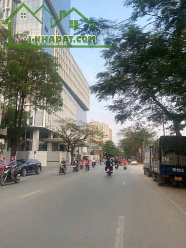 💥 NHÀ YÊN HOÀ, TRUNG TÂM CẦU GIẤY ,ĐẸP THANG MÁY, CHỦ TẶNG NỘI THẤT,