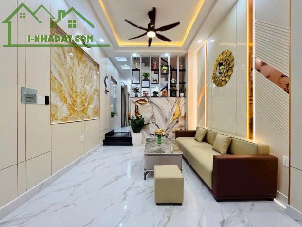 Bán gấp nhà ở đường Cao Thắng, phường 3, quận 3, giá 2 tỷ 500 triệu - 2