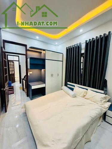 Cho thuê nhà nguyên căn ngõ 1 Bùi Xương Trạch 5 tầng x 35m2, 5 ngủ, 12.5 triệu - 2