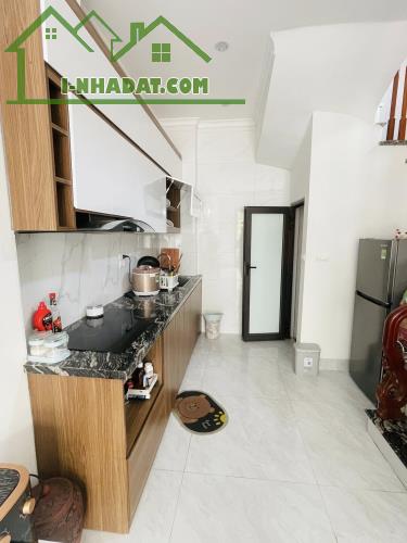 Bán Nhà 36m2 5T Phúc Lợi, Long Biên Hàng Xóm Vinhomes Riverside Ô Tô Cạnh Nhà Nhỉnh 5 Tỷ - 2