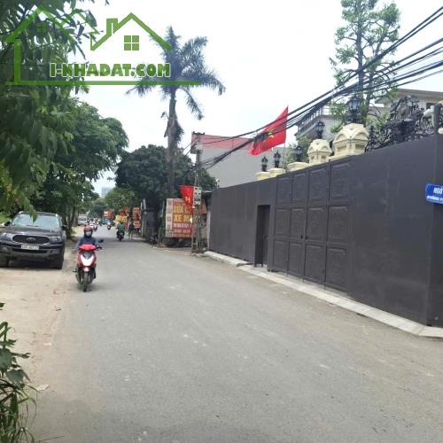 SIÊU PHẨM! Nhà đẹp Trung Kính 64m2*5T, mt 4.5m kinh doanh, gần ô tô, 2 thoáng 14.3 tỷ.