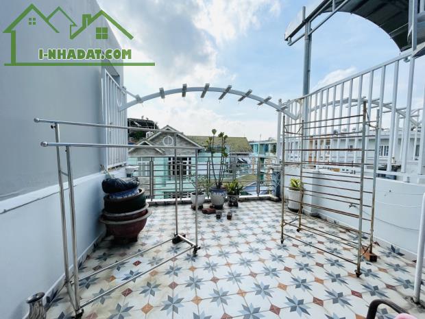 Bán nhà mặt tiền Q8 dưới 10 tỷ, Tạ Quang Bửu P5 Q8, 4 tầng đúc 5PN 4WC khu phân lô, TL - 5