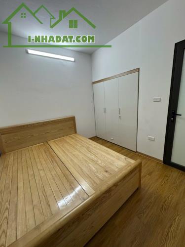 CẦN BÁN GẤP CĂN CHUNG CƯ -ĐẶNG XÁ GIA LÂM -GIÁ 2TỶ NHỈNH - 3