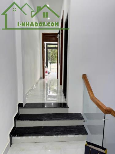 CHO THUÊ NHÀ NGUYÊN CĂN 2 TẦNG 2 MẶT TIỀN HẺM Ô TÔ AN BÌNH PHƯỜNG 3  ĐÀ LẠT GIÁ 12 TRIỆU - 2