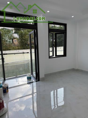 CHO THUÊ NHÀ NGUYÊN CĂN 2 TẦNG 2 MẶT TIỀN HẺM Ô TÔ AN BÌNH PHƯỜNG 3  ĐÀ LẠT GIÁ 12 TRIỆU - 3