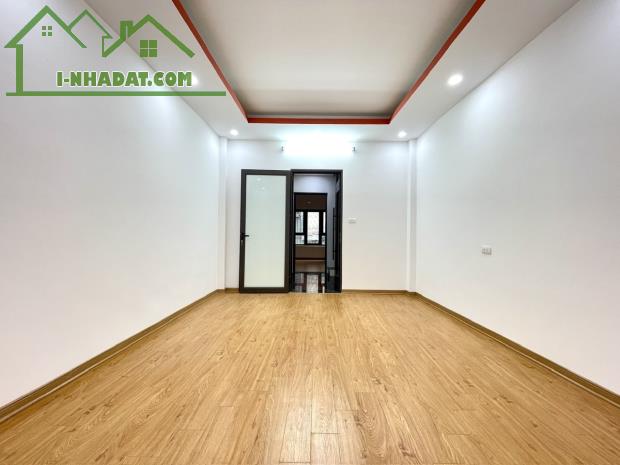 Bán nhà phố Nguyễn Cao 5 tầng thang máy, dt 48m2, mt 4.2m, đẹp ở ngay. - 2