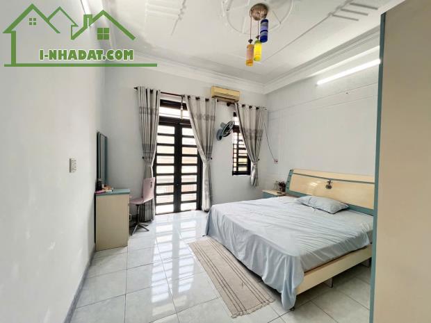 HXH QUANG TRUNG, NGAY TRƯỜNG HỌC NGUYỄN CÔNG TRỨ, 63M2, 4 TẦNG CHỈ HƠN 7 TỶ - 2