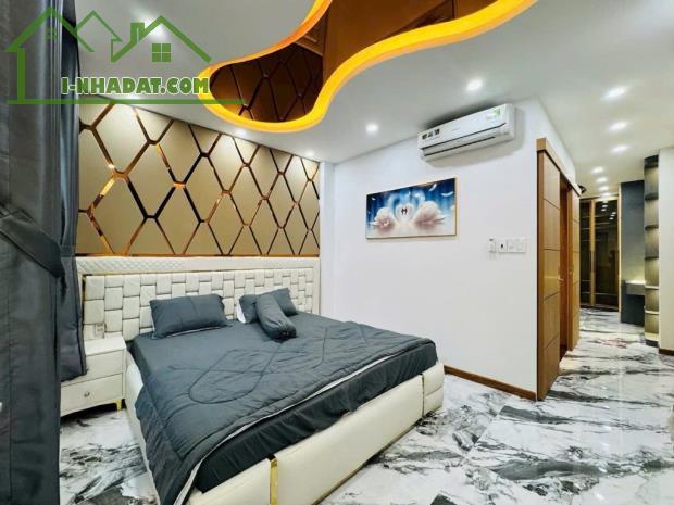 Siêu phẩm ngay P9, Gò Vấp, hẻm xe hơi, 4 tầng, full nội thất giá 7,39 tỷ - 2