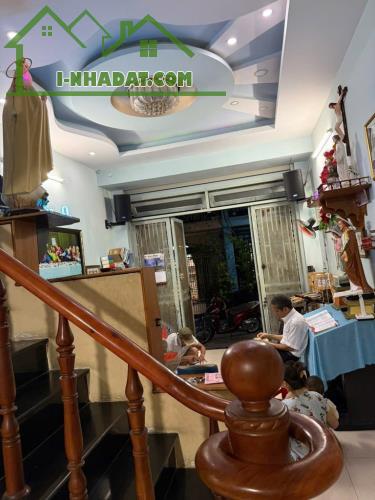 Ngay chợ Gò Xoài, 2 tầng, 4 * 11, nhik 4 tỷ, hẻm ô tô - 2