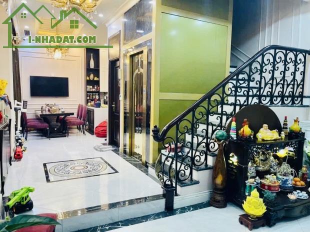 Bán Nhà Phân Lô- Ô Tô Tránh- Gần Hồ Phương Liệt- 79m2-5 Tầng- Thang Máy-MT 5.7m-26.5 Tỷ