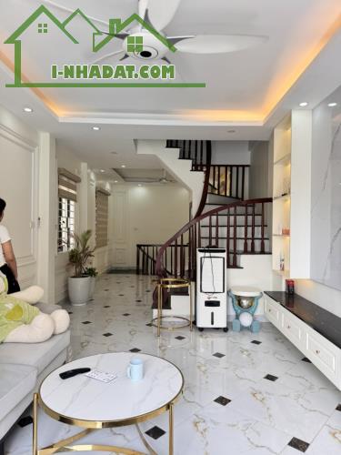 +1 Bán nhà Mễ Trì Hạ, 36 m2, 4 tầng, 3 ngủ, hai thoáng trước sau, giá 6.8 tỷ - 3