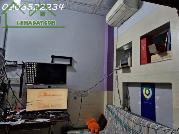 Bán NP mặt phố Lã Xuân Oai, 4,6 tỷ, 50,2m2, Q9, HCM Chính chủ Hot! - 1