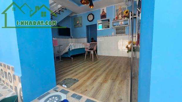 NHÀ 2 TẦNG NGAY CHỢ ĐẦM, ĐƯỜNG Ô TÔ, 60M2, NGANG 5,8M, GIÁ CHỈ 4,6 TỶ - 2