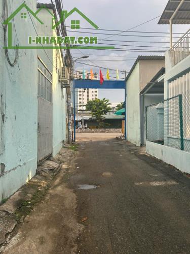 Cần bán, 3 phòng trọ, 60m2, Phan Văn Hớn, Q12, hẻm rộng thoáng, chỉ 3.x tỷ.