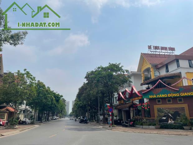 QUÁ HIẾM : BIỆT THỰ SONG LẬP 4 TẦNG KĐT VIỆT HƯNG, MẶT TIỀN SIÊU KHỦNG, KINH DOANH ! - 2