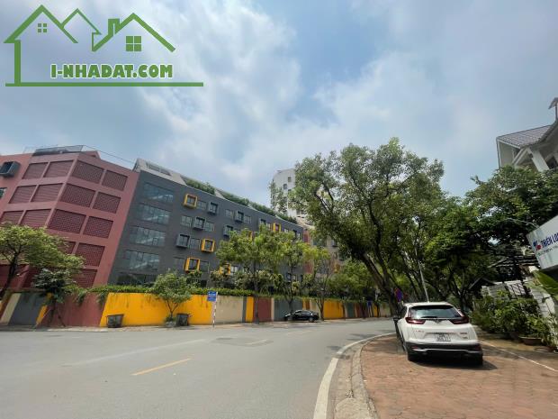 QUÁ HIẾM : BIỆT THỰ SONG LẬP 4 TẦNG KĐT VIỆT HƯNG, MẶT TIỀN SIÊU KHỦNG, KINH DOANH ! - 4