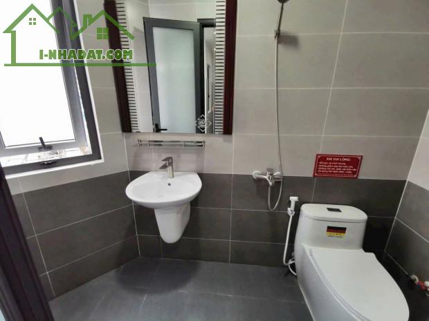 Nhà trọ  27 phòng mt  Đặng Thế Phong, p Tân Sơn Nhì, Tân Phú dt 209m2 giá 31 tỷ - 2