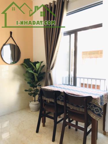 *Bán khách sạn 7 tầng, đường 2 tháng 9, diện Công Viên Châu Á (150tr/th), giá 25 Tỷ