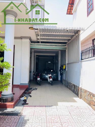 BIỆT THỰ MẶT TIỀN TRƯƠNG VĂN THÀNH, DT 415M²(NGANG 13M), KINH DOANH ĐỈNH - 2