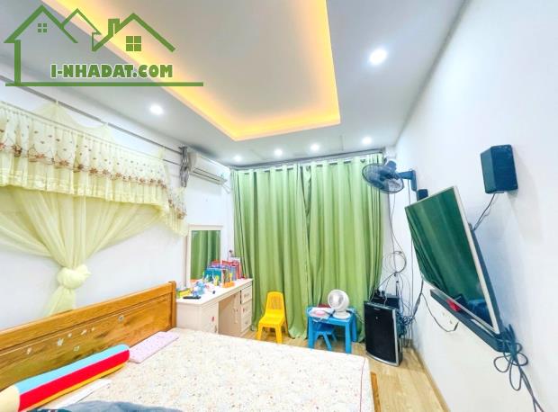 BÁN NHÀ NGÕ 12 ĐÀO TẤN 110M2 - 5 TẦNG - 6M MẶT TIỀN - 20.5 TỶ - NGÕ ĐẸP NHẤT PHỐ ĐÀO TẤN ! - 3