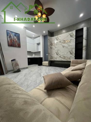 Bán nhà ngõ 161C  Đại La. Hai Bà Trưng DT38m x4. MT6m Giá 7.35 tỷ. - 3
