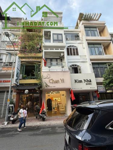 SANG SPA NGUYÊN CĂN GIÁ TỐT NHẤT TRUNG TÂM MẶT TIỀN– SỐ 20, Đ.BÀN CỜ, P.3, QUẬN 3, HCM