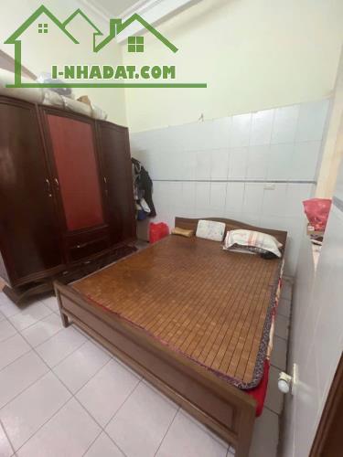 BÁN NHÀ ĐÔNG QUAN, CẦU GIẤY, SIÊU HIẾM, NHÀ DÂN XÂY CHẮC CHẮN, ĐƯỜNG TRƯỚC NHÀ RỘNG Ô TÔ - 2