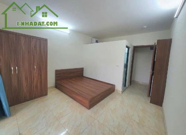 Bán nhà Pháo Đài Láng, Đống Đa, chỉ 9,2 tỷ, 7 tầng thang máy, dòng tiền 40tr/ tháng - 2