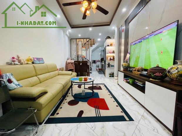 BÁN NHÀ CHÍNH CHỦ, NGÕ THÔNG THOÁNG PHỐ PHÙNG HƯNG, HÀ ĐÔNG 8 TỶ