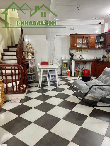 Bán nhà đẹp dân Xây Nguyễn Đổng Chi oto vào nhà 38m*5T MT 5.2m giá hơn 9 tỷ