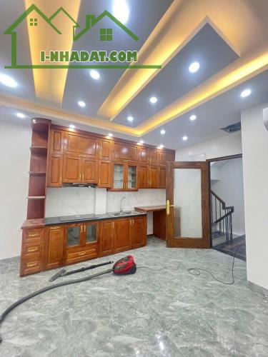 🏡 SIÊU PHẨM NHÀ MỚI 100% – NGUYỄN ĐÌNH HOÀN – 6 TẦNG THANG MÁY – GARA Ô TÔ – 17.8 TỶ - 3