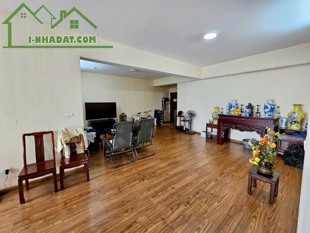 (Tin thật 100%) Căn hộ 129m2 x 3PN có slot ô tô tại N04B - T2 - Ban công hướng Bắc - Lô