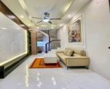 💛 NHÀ MỚI ĐẸP LONG LANH HÒA BÌNH 5,5 TỶ/16M2/24M2/5 TẦNG/- NGÕ 3 GÁC - 50M RA PHỐ.