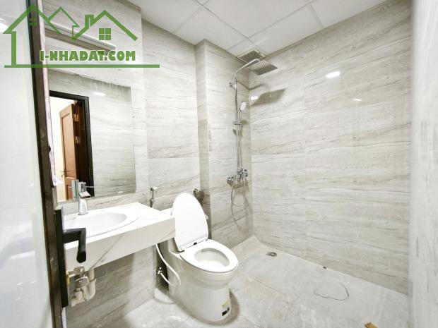 🏡 BÁN NHÀ MỚI LẠC LONG QUÂN – THANG MÁY – VF3 ĐỖ CỬA – FULL NỘI THẤT – CHỈ 13.2 TỶ - 4