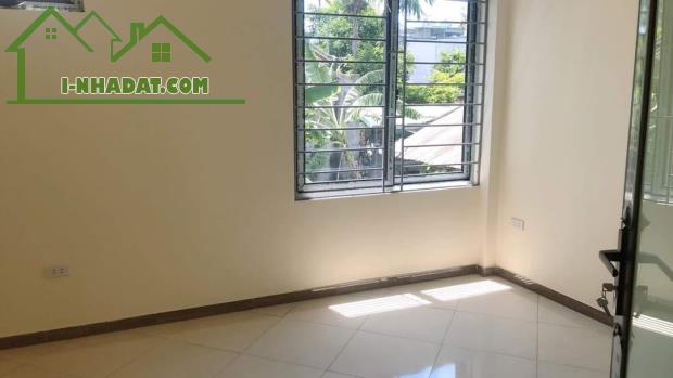 Cuối Kim giang, Đại Thanh cách Linh đàm vài bước chân 5.2 tỷ nhà 58m ngay ngõ 11 Tả - 3