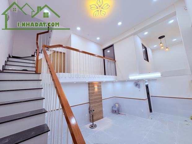 HƠN 6 TỶ NHÀ TÂN BÌNH HẺM LỚN - GIÁP QUẬN 10 & ĐẠI HỌC - 60M2 XÂY MỚI 3 TẦNG 3PN ĐẸP XỊN