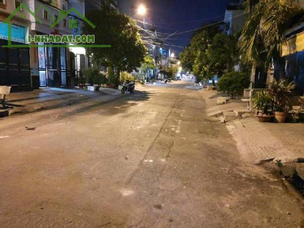 MẶT TIỀN ĐƯỜNG PHAN VĂN NĂM - BỀ NGANG KHỦNG - 38 M2 - CHỈ 4 TỶ.,
