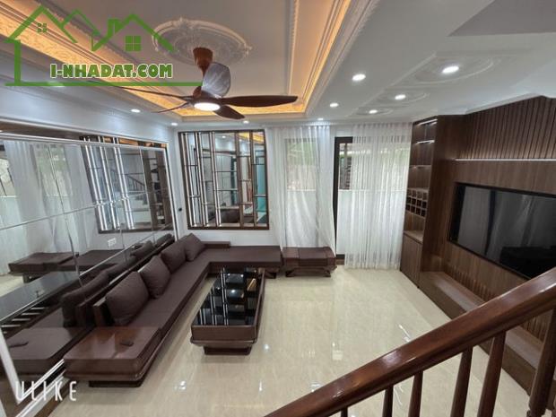 HIẾM! BÁN NHÀ NGÕ CẦU GIẤY 6 TẦNG MT4M CÁCH MẶT PHỐ 10M - NỞ HẬU - 1