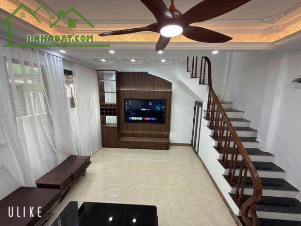 HIẾM! BÁN NHÀ NGÕ CẦU GIẤY 6 TẦNG MT4M CÁCH MẶT PHỐ 10M - NỞ HẬU - 5