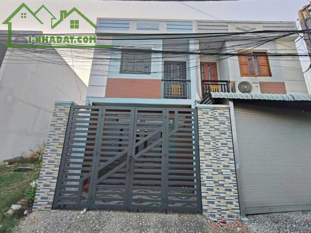 Nhà sổ riêng thổ cư 1.35 tỷ/1 lầu 1 trệt, đường thông